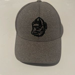 Georgia Bulldogs fitted Hat. Size M/L. Only worn once.  Like new